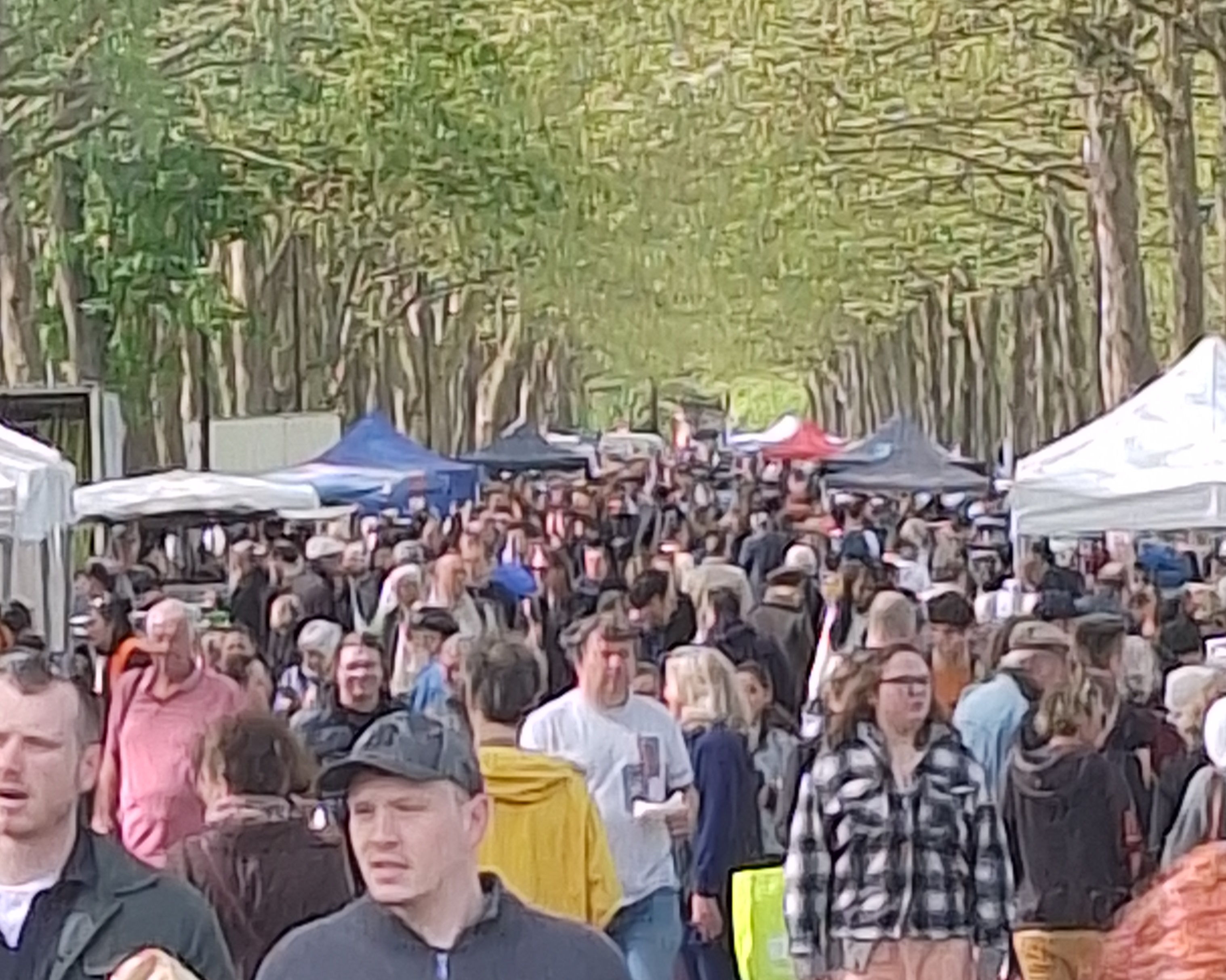 Vide-grenier à Caen