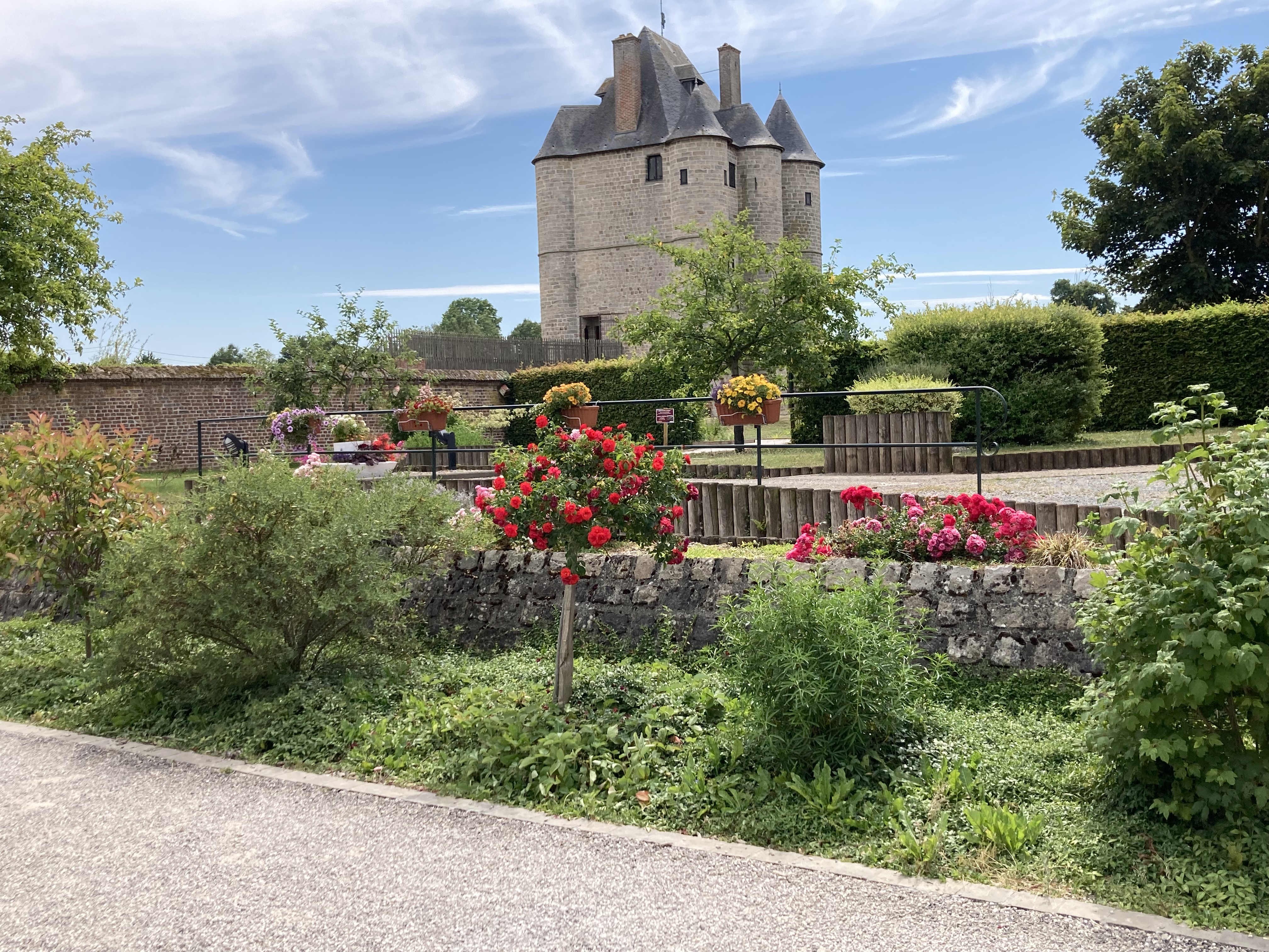 Vide-grenier à BOURS